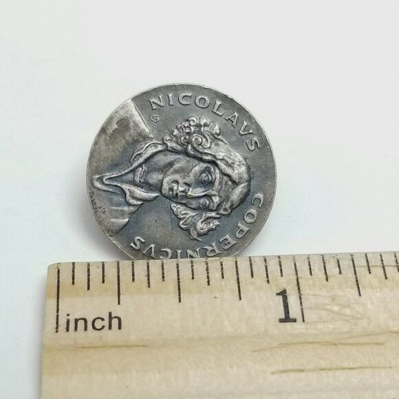 Vintage Nicolaus Copernicus Polish Renaissance Mathematician Pin, Silver Tone - Picture 4 of 6